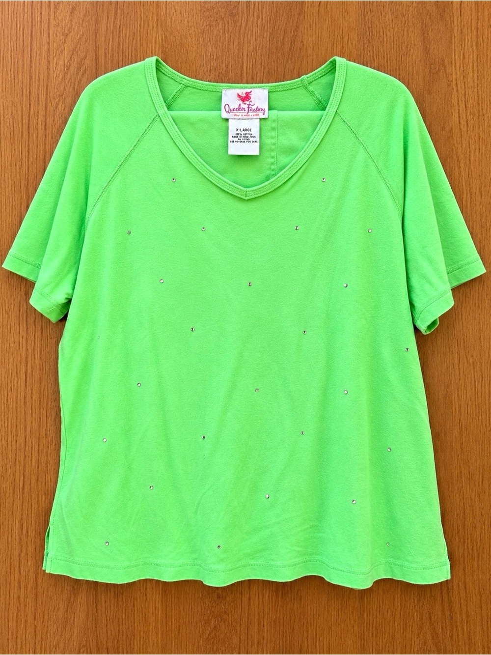 Quacker Factory SET OF 2 XL Women's Green Rhinestone V-Neck T-Shirt & Shorts